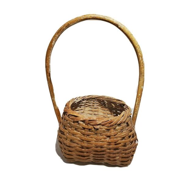 Vintage Woven Straw Wicker Floral Basket Flowers from Phillipines Napkin Holder - Picture 8 of 9